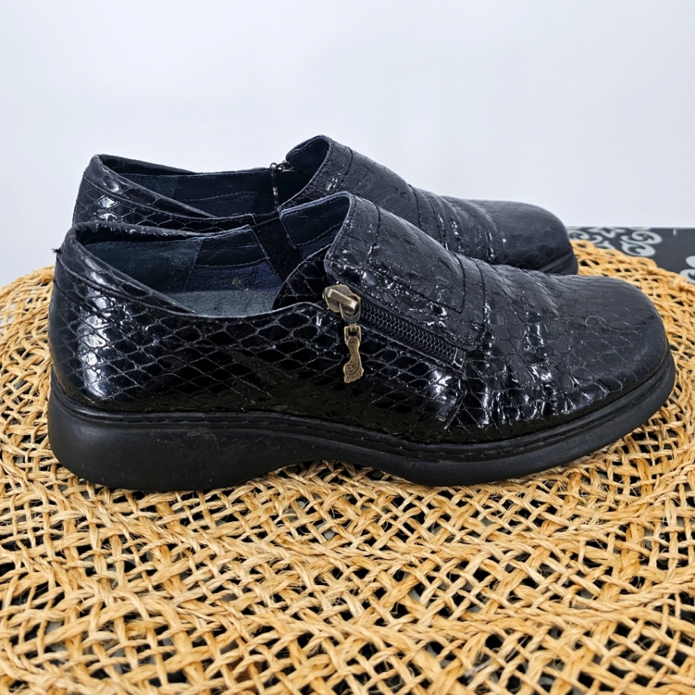 Mephisto Women Loafers Size 41 Air-Jet Black Patent Leather Croc Pattern Spain